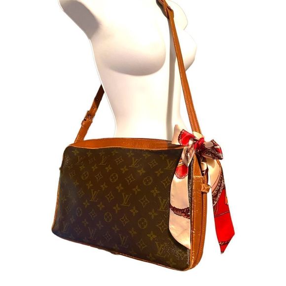 Authentic Vintage Louis Vuitton Sac Bandouliere - Picture 3 of 15